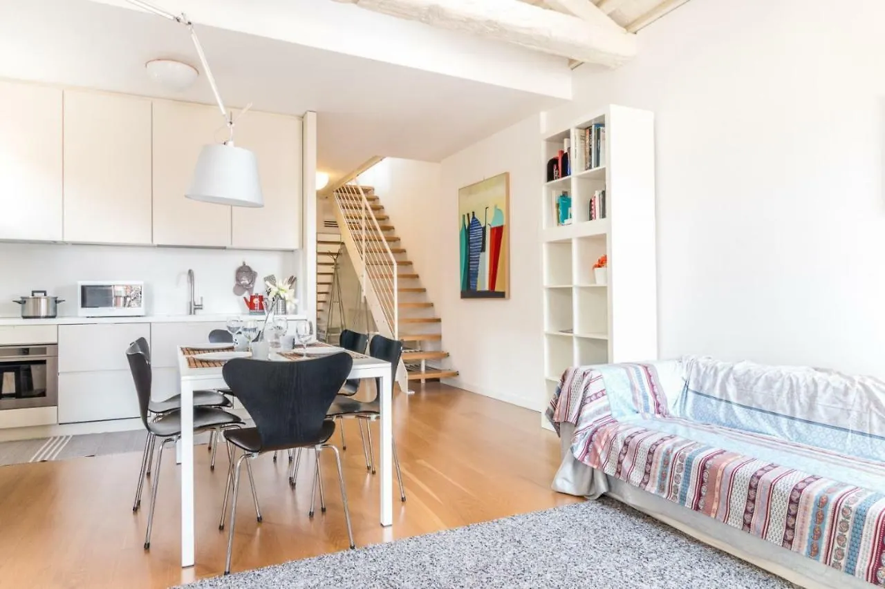Carmini Canal View & Lift By Lionhost Venice Apartment